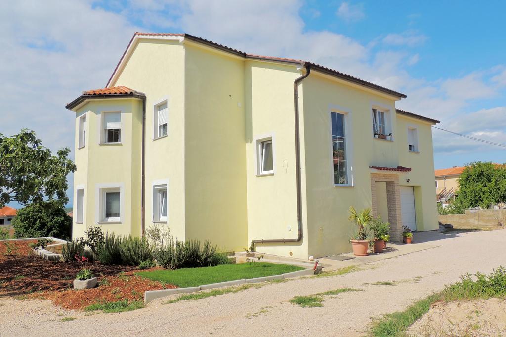 Private Accommodation Kirincic Vrh  Exterior photo